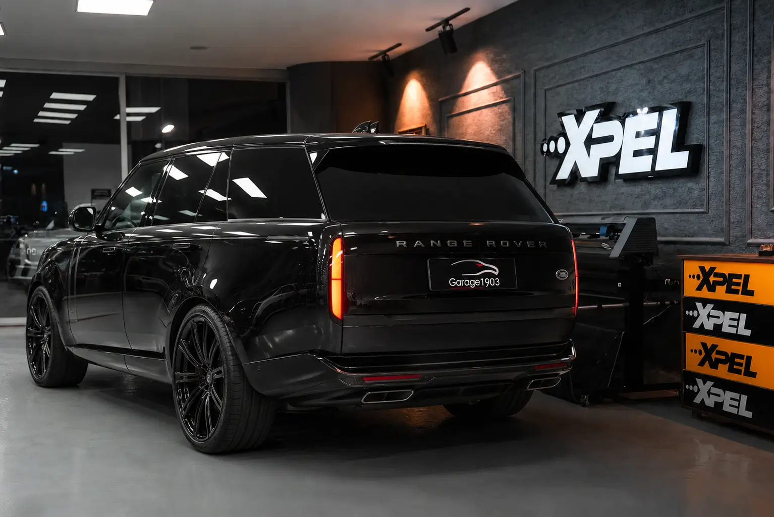 Range Rover PPF Kaplama - Garage 1903 Range Rover için XPEL PPF film seçimi ve boya koruma filmi uygulaması