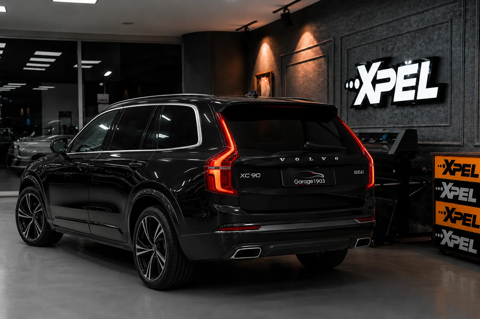 Volvo PPF Kaplama - Garage 1903 Volvo EX30 PPF kaplama için ön yüzey ve kaput görünümü